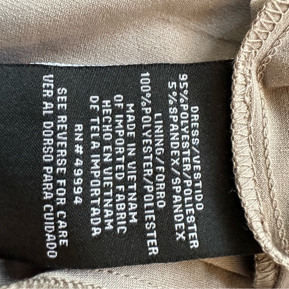 🆕R&M Richards Evening Gown - Picture 16 of 17